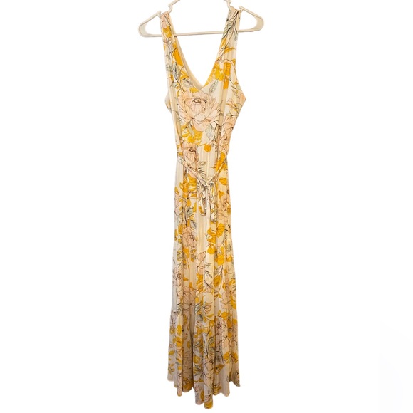 Nicole by Nicole Miller Dresses & Skirts - Brand New - Nicole Miller floral dress Size 8